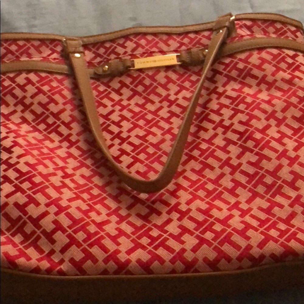 Tommy Hilfiger bag